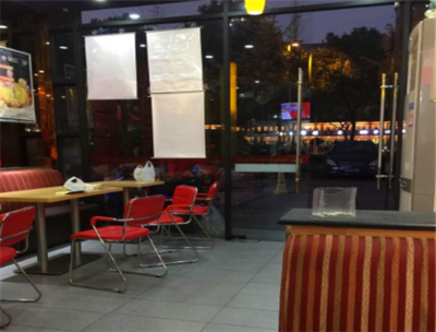 披萨加盟店如何有效控制成本 餐饮企业管理的关键策略